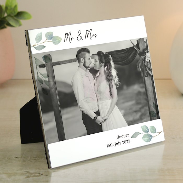 thumbnail image 2 of Personalised Wooden Photo Frame 6x4 – Engraved Family Member Gift (Select Silverware PF206-G45) 2 of 5