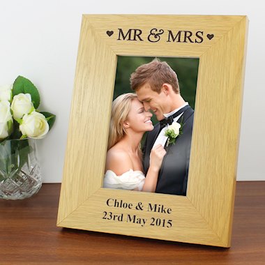 Personalised Oak Finish 4x6 Mr & Mrs Photo Frame
