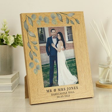 Personalised Botanical 6x4 Oak Finish Photo Frame